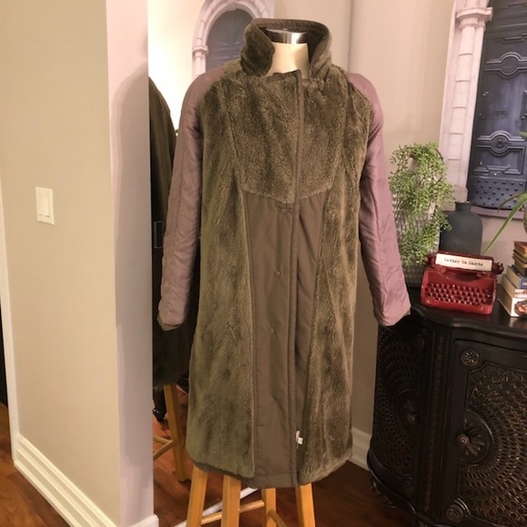 Vintage ladea import Light brown trench coat w/faux fur lining size 11/12 w tie - Picture 5 of 7